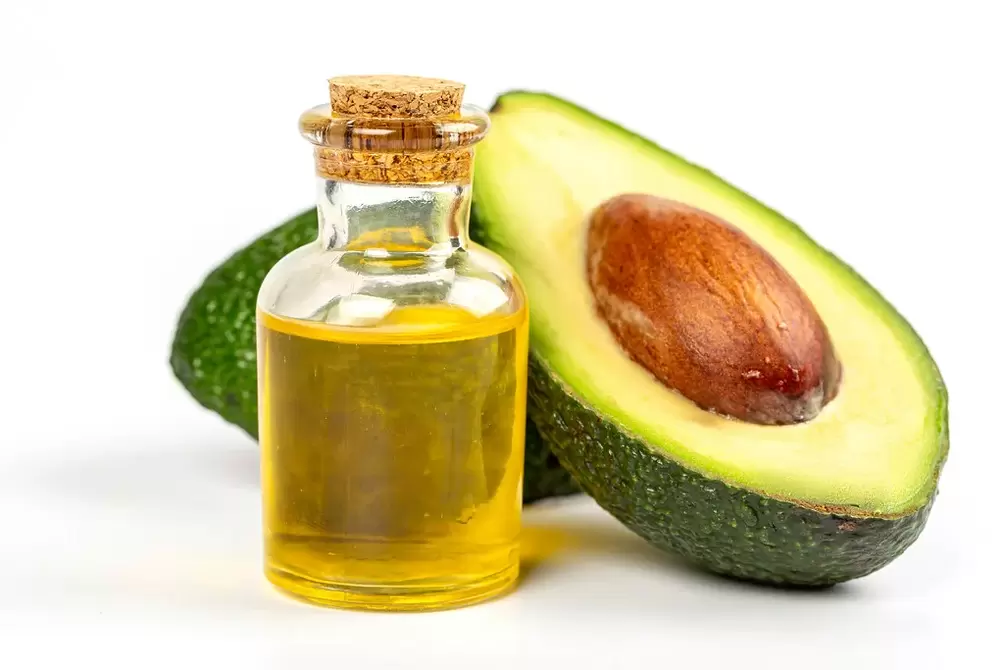 Aceite de aguacate como parte de la crema Eudalie